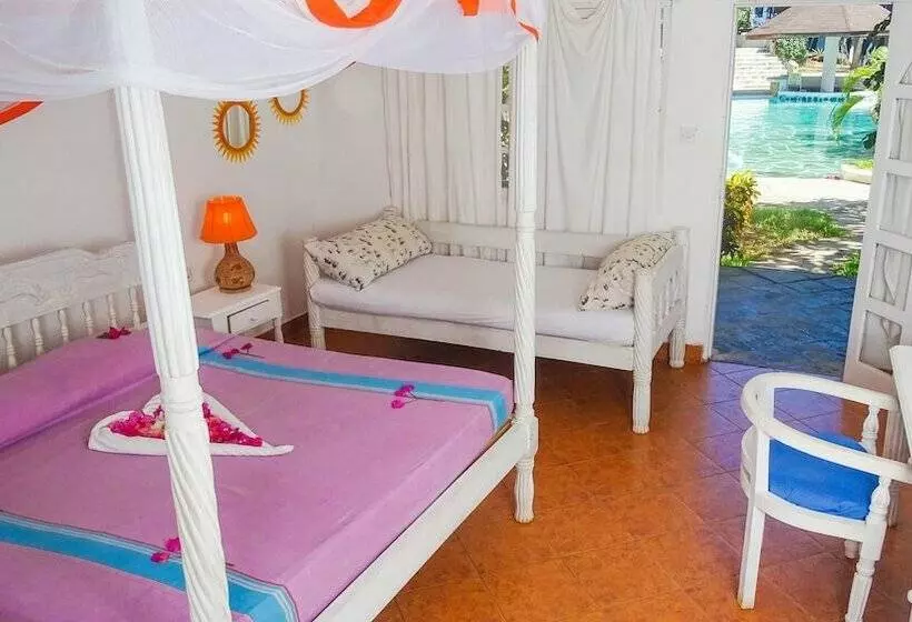 اتاق استاندارد, Lily Palm Resort