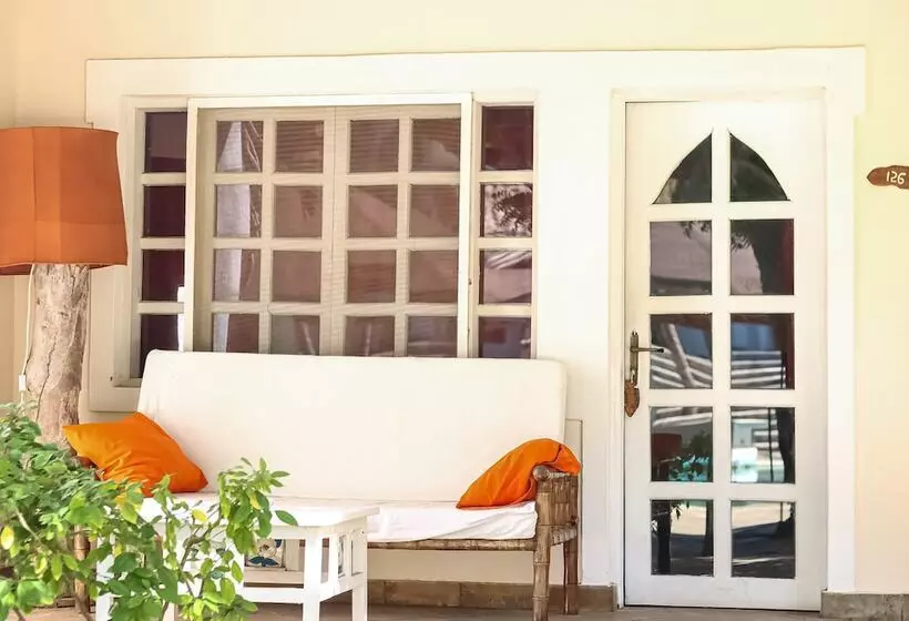 اتاق استاندارد, Lily Palm Resort