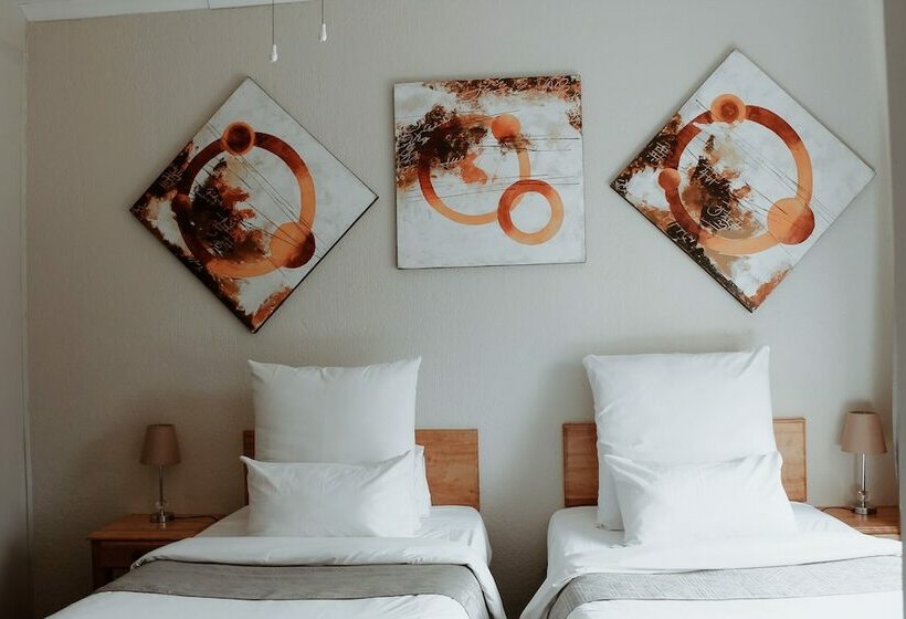 Номер Стандарт, Nelspruit Lodge