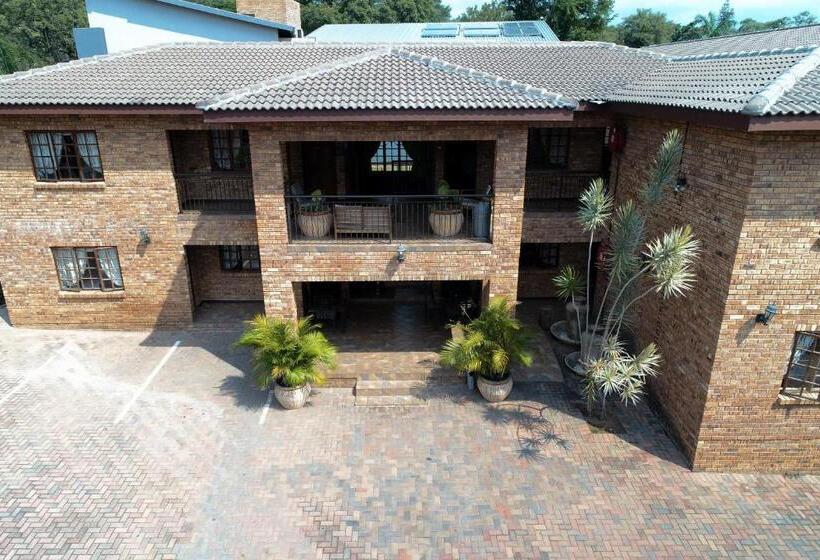 Семейный Номер, Nelspruit Lodge