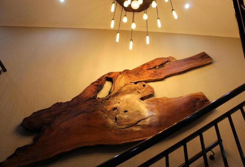 Люкс, Nelspruit Lodge