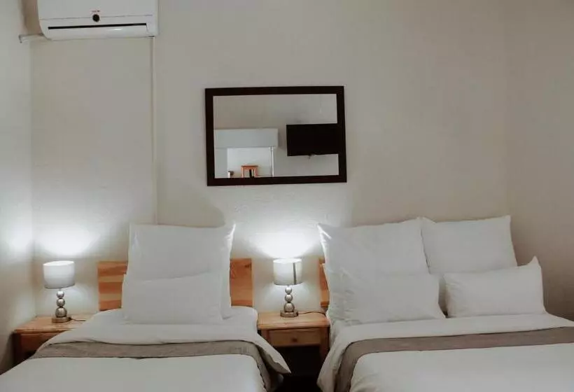 スタンダードトリプルルーム, Nelspruit Lodge