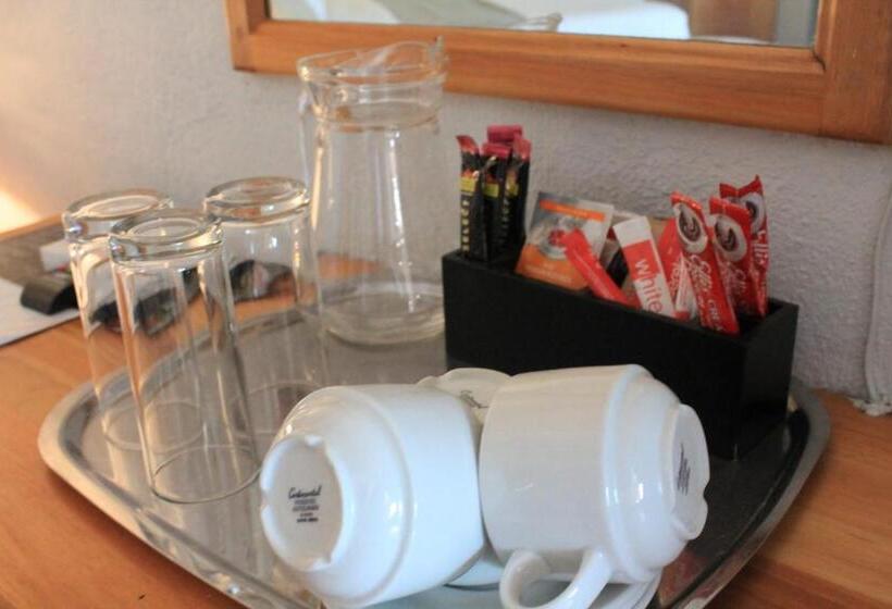 Номер Стандарт Трехместный, Nelspruit Lodge