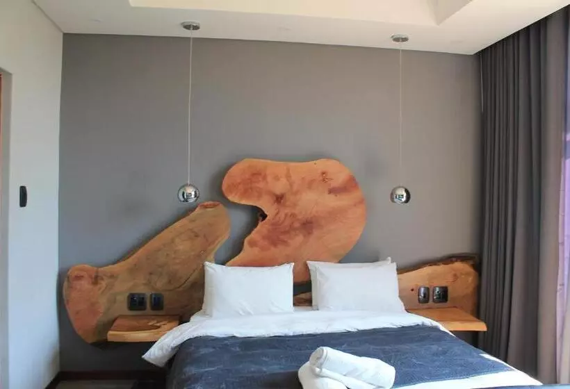 ハイドロマッサージバス付きスイート, Nelspruit Lodge