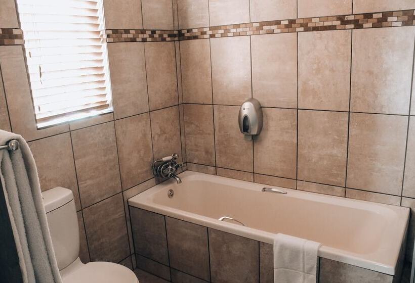 Семейный Номер, Nelspruit Lodge