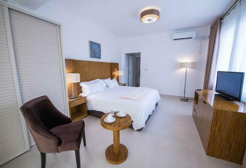 اتاق لوکس, Palms