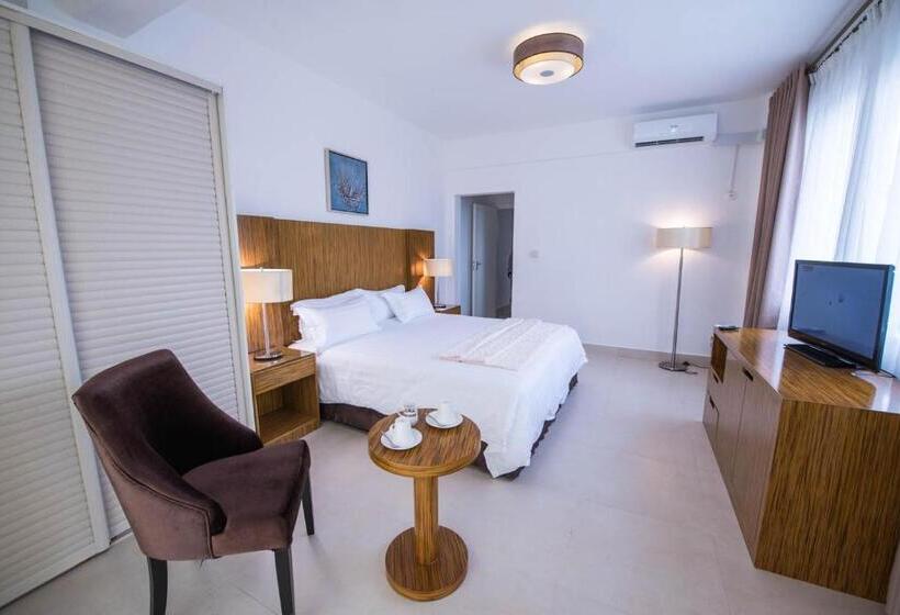 1 Bedroom Penthouse Apartment, Palms