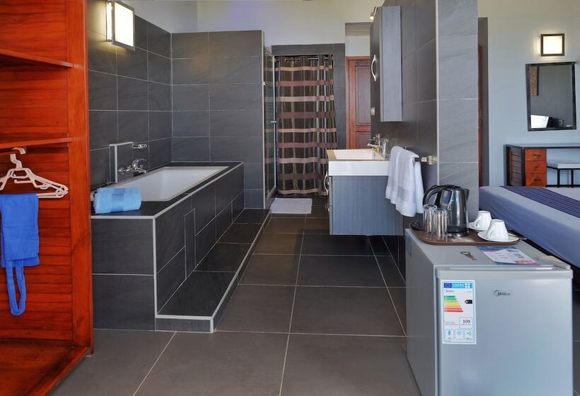 חדר משפחתי מקשר, Villa Les Orchidees