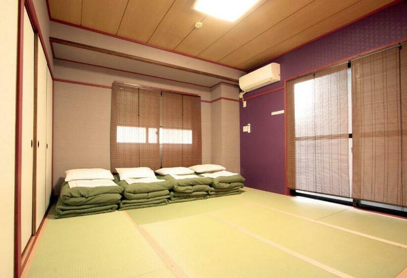 Номер Стандарт Четырехместный Совместный Санузел, Toyotaya Hostel