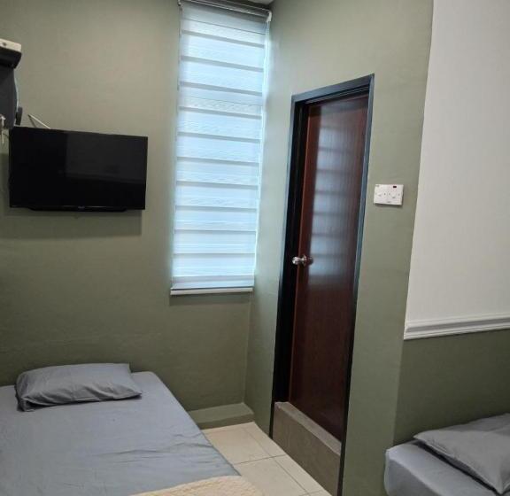 베이직 3인 룸, Seri Intan Tampin