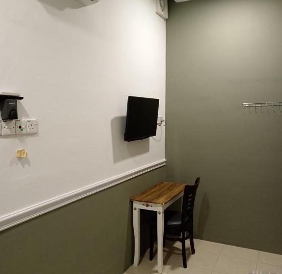 베이직 3인 룸, Seri Intan Tampin