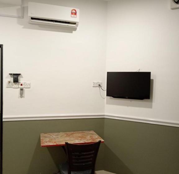 베이직 3인 룸, Seri Intan Tampin