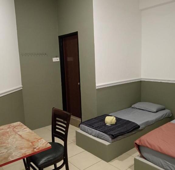 베이직 3인 룸, Seri Intan Tampin