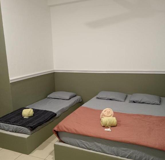 베이직 3인 룸, Seri Intan Tampin