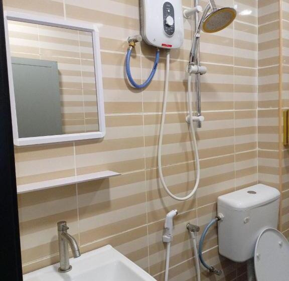 패밀리 룸, Seri Intan Tampin