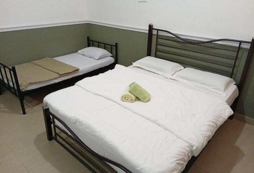 패밀리 룸, Seri Intan Tampin