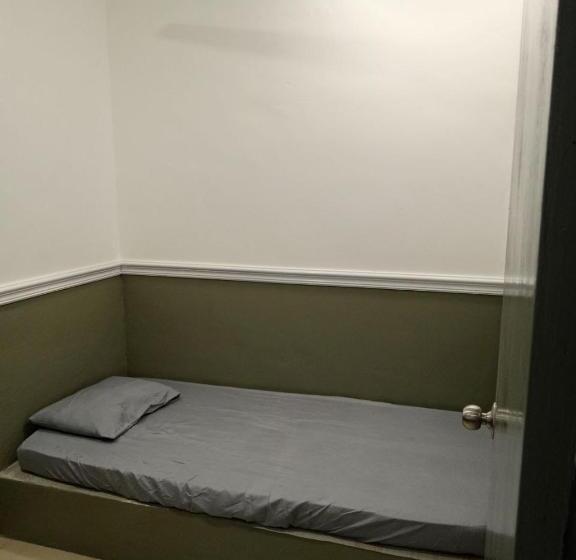 스탠다드 싱글 룸, Seri Intan Tampin