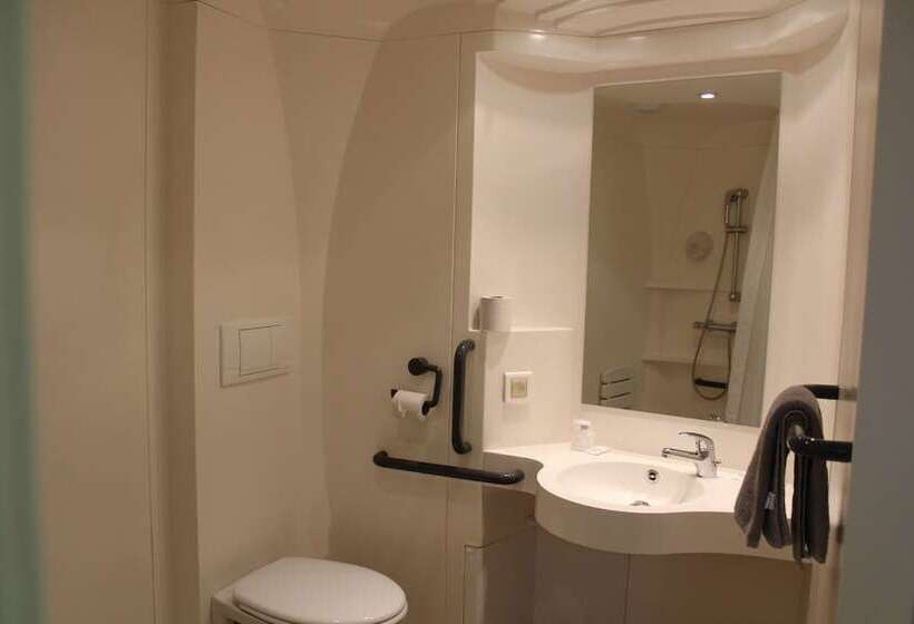 غرفة قياسية, Le Grand Couvent De Gramat