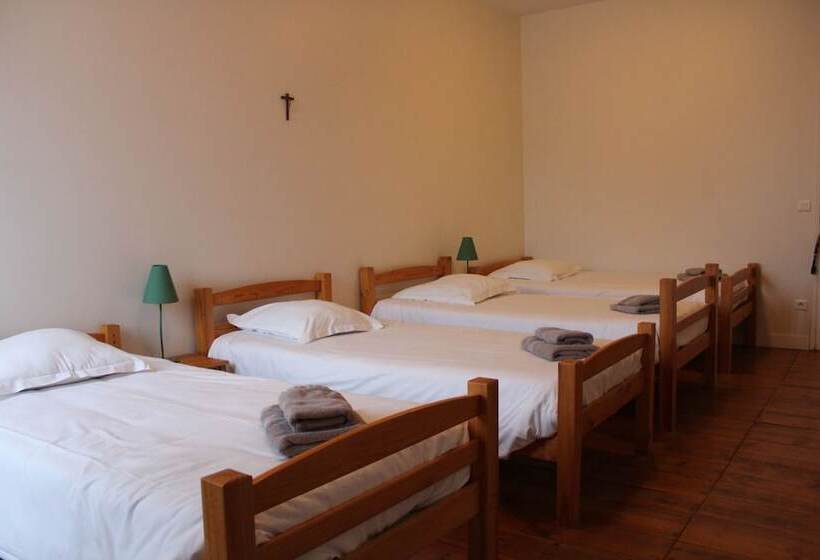 غرفة قياسية رباعية, Le Grand Couvent De Gramat