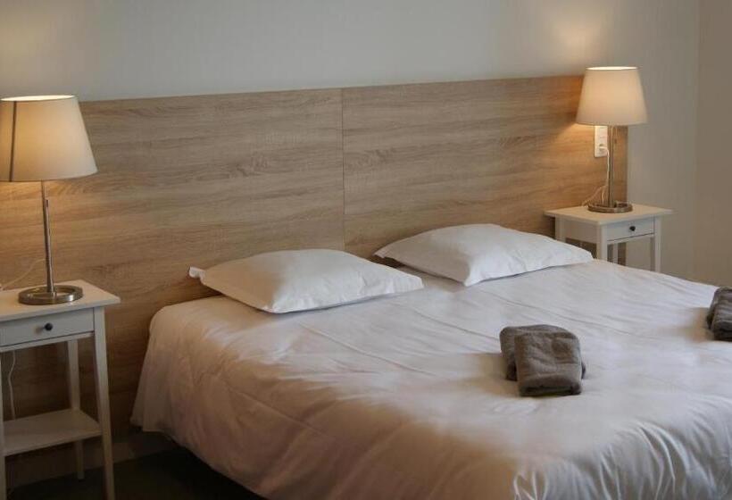 غرفة قياسية, Le Grand Couvent De Gramat