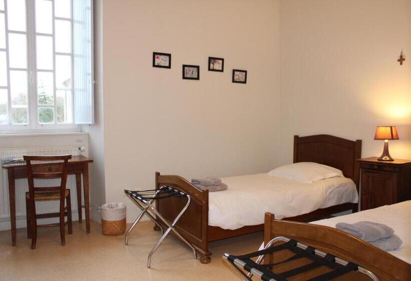 غرفة قياسية, Le Grand Couvent De Gramat