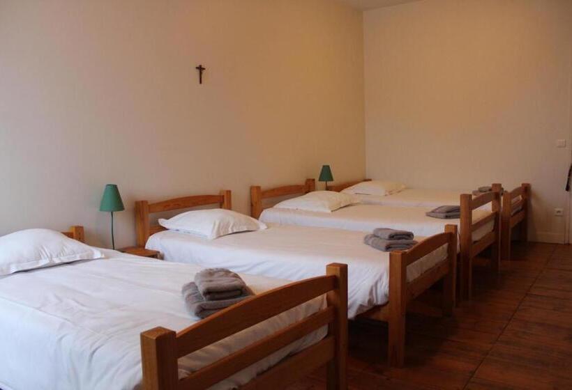 غرفة قياسية رباعية, Le Grand Couvent De Gramat