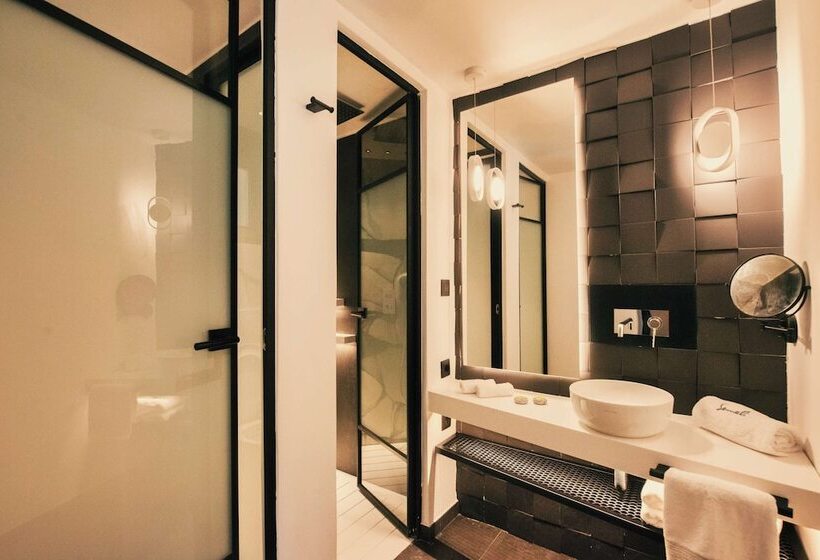 סוויטת פרמיום, Semeli Coast Mykonos, Curio Collection By Hilton