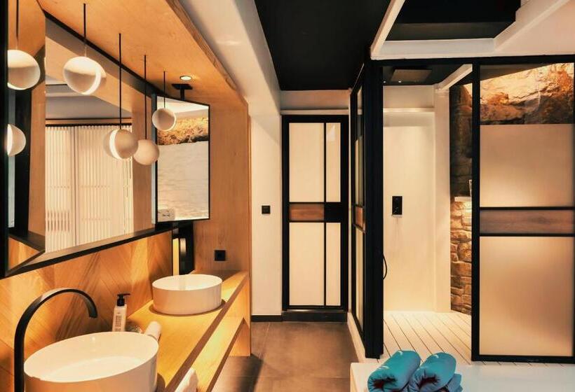 סוויטת פרמיום, Semeli Coast Mykonos, Curio Collection By Hilton