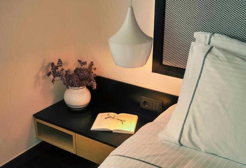 סוויטת פרמיום, Semeli Coast Mykonos, Curio Collection By Hilton