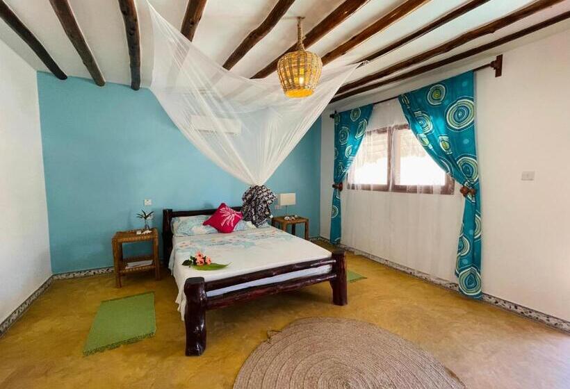 غرفة قياسية مطلّة علي حمام السباحة, Oleza Boutique