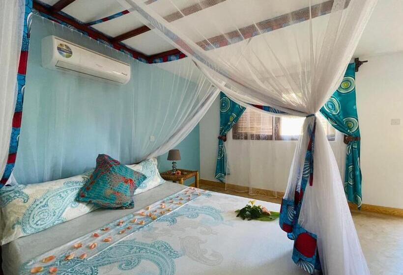 غرفة قياسية مطلّة علي حمام السباحة, Oleza Boutique