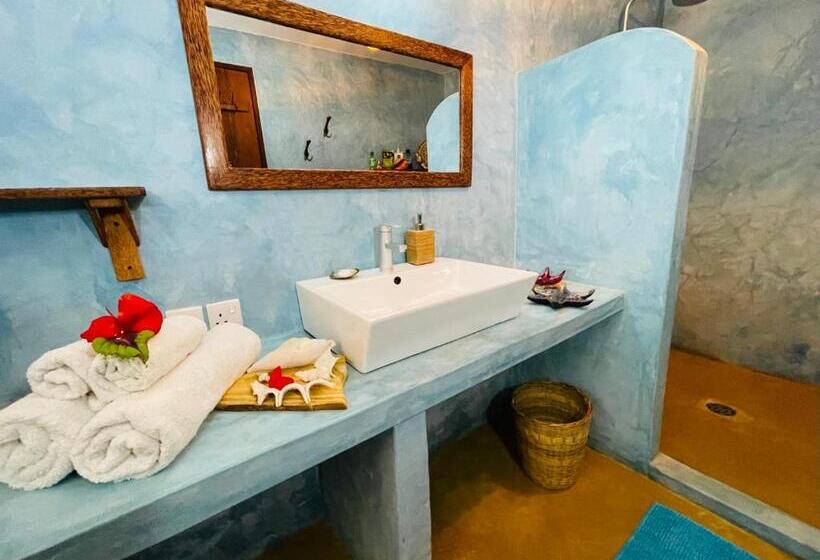 غرفة عائلية, Oleza Boutique