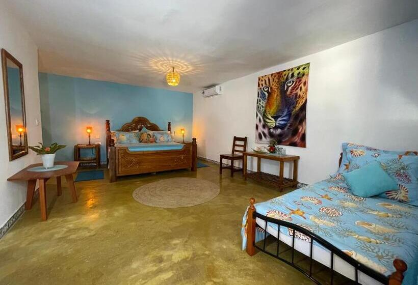 غرفة عائلية, Oleza Boutique