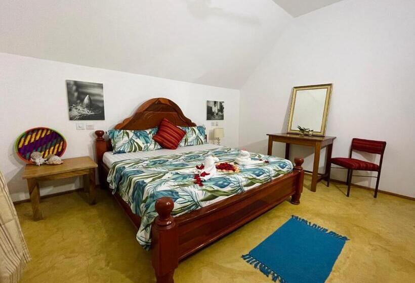 غرفة قياسية حمام مشترك, Oleza Boutique