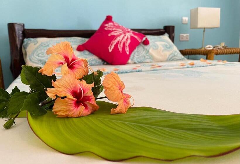 غرفة قياسية مطلّة علي حمام السباحة, Oleza Boutique