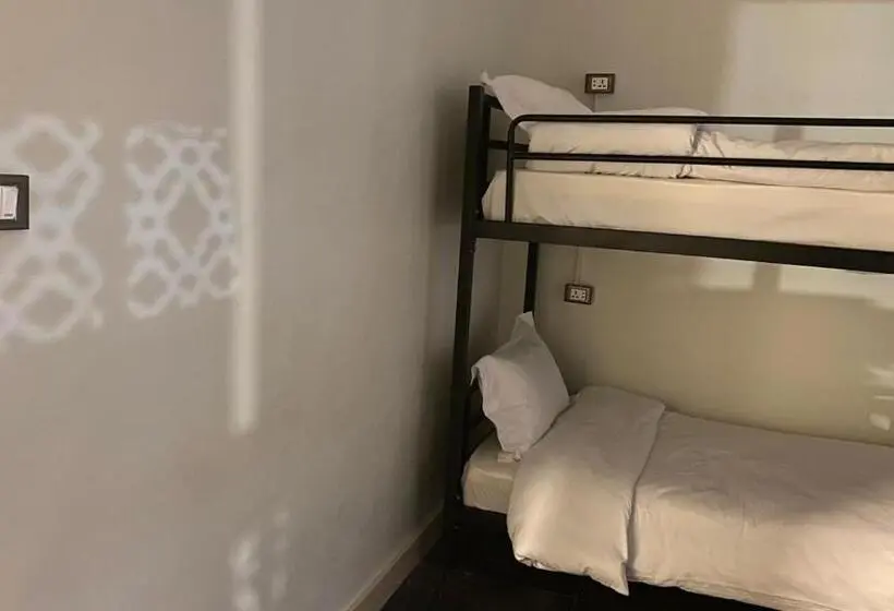 تختخواب در اتاق مشترک, Amman Trail Hostel