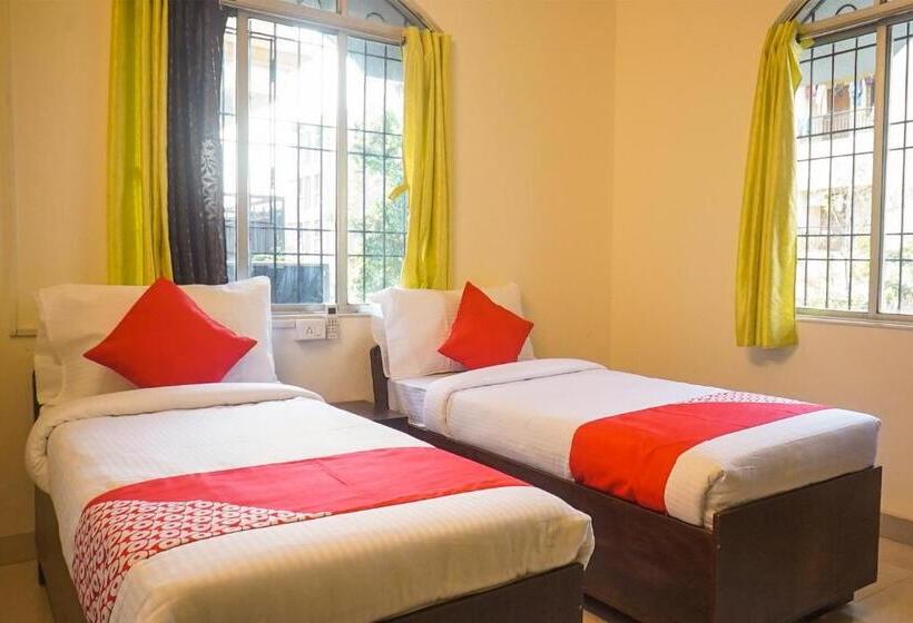 Chambre Triple Classique, D Villa