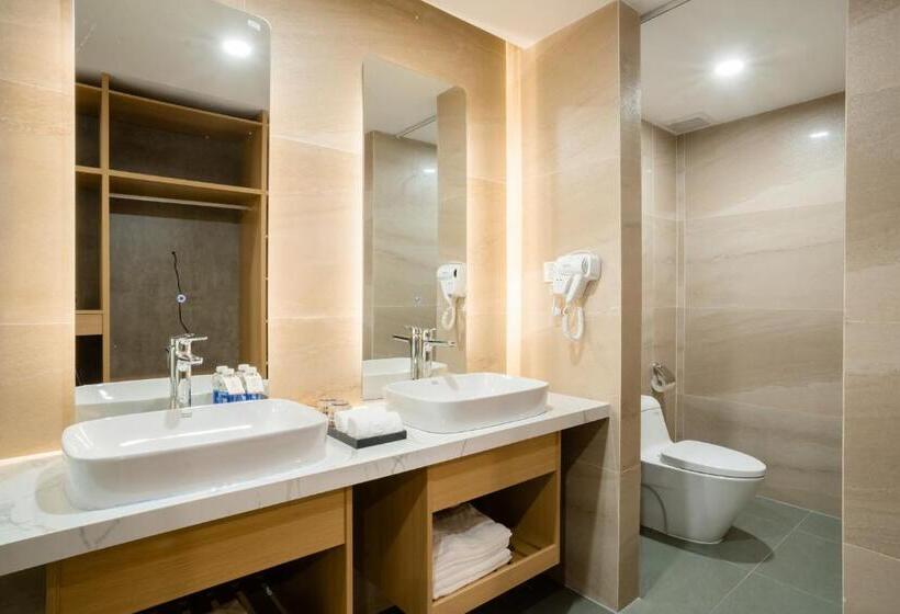 سوییت خانوادگی, Diora Hotel Pleiku By Hos