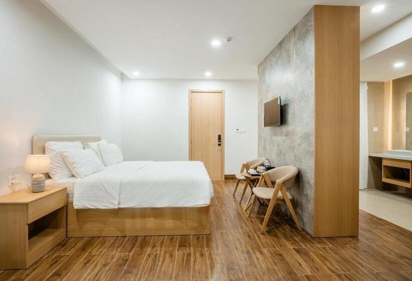 اتاق لوکس با تخت بزرگ, Diora Hotel Pleiku By Hos