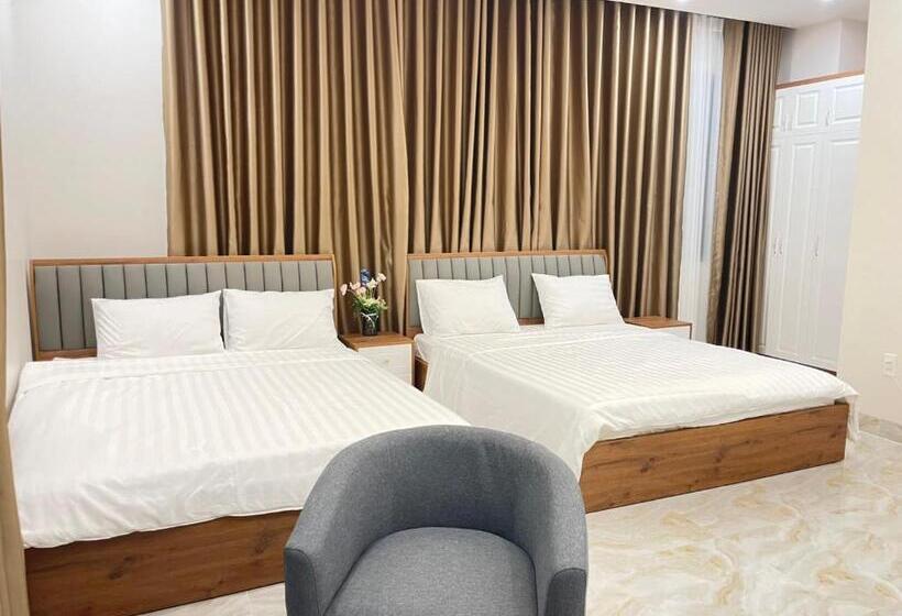 اتاق خانوادگی, Hà Hùng Panorama