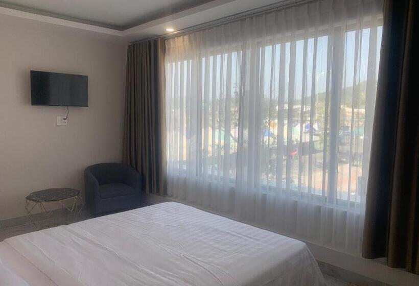 اتاق استاندارد با چشم‌انداز کوهستان, Hà Hùng Panorama