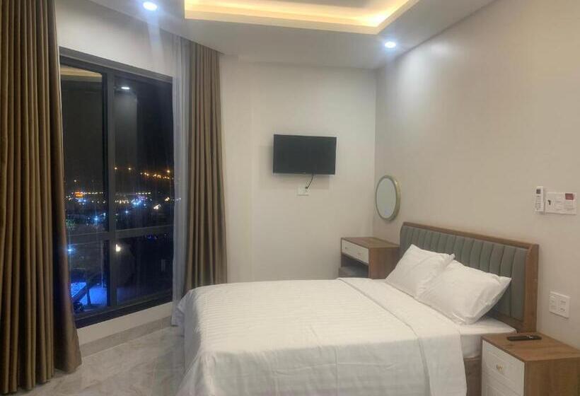 اتاق استاندارد با بالکن و چشم‌انداز دریا, Hà Hùng Panorama