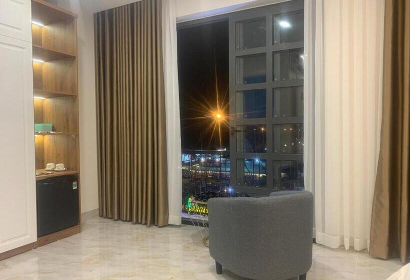 اتاق استاندارد با تخت بزرگ, Hà Hùng Panorama