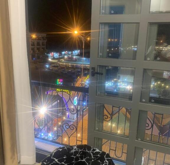 اتاق استاندارد با تخت بزرگ, Hà Hùng Panorama