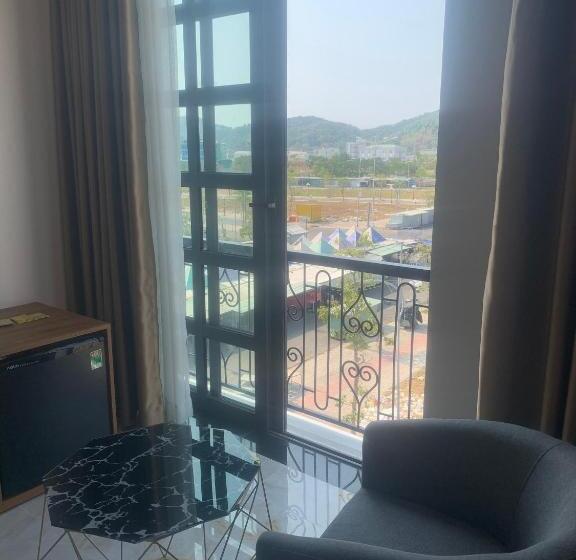 اتاق استاندارد چهار تخته, Hà Hùng Panorama