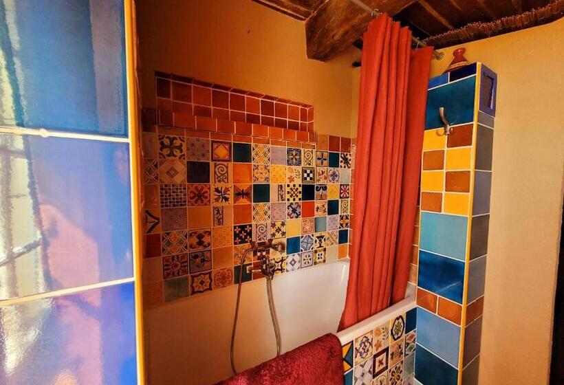 Номер Стандарт, Au Puits De La Fontaine