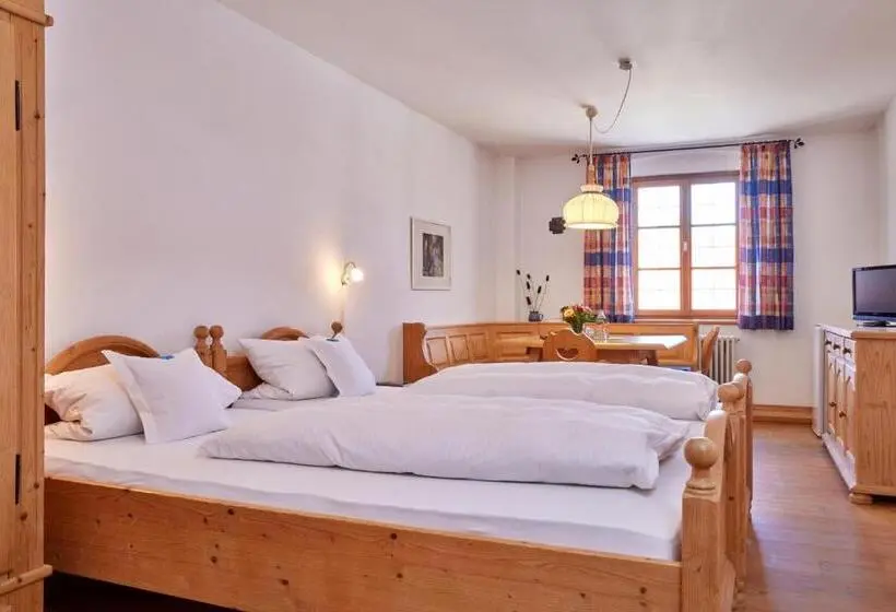 スタンダードルーム, Zentrum Für Umwelt Und Kultur   Gästehaus Und Jugendbildungseinrichtung Im Maierhof