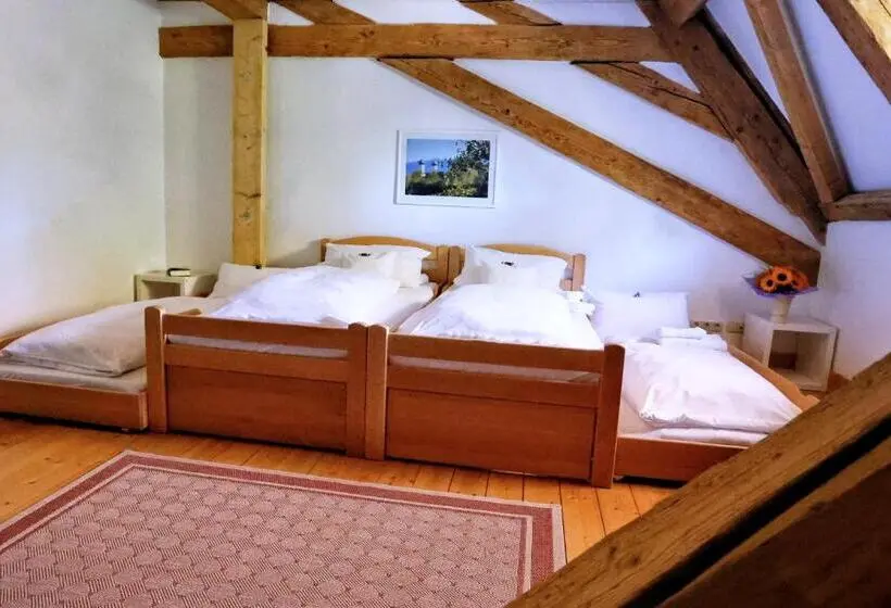 スタンダード４人部屋, Zentrum Für Umwelt Und Kultur   Gästehaus Und Jugendbildungseinrichtung Im Maierhof