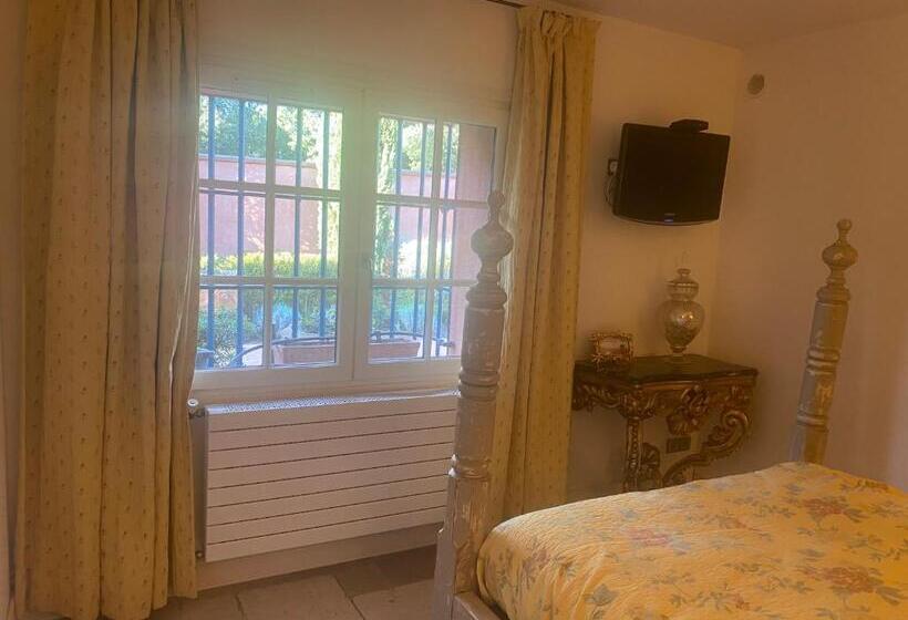 标准房带园景, L’hacienda Francesa