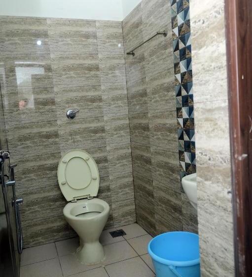 חדר דלוקס, Aradhya Inn Deralakatte